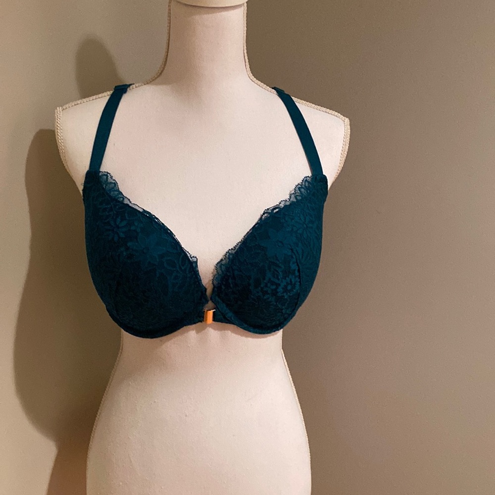 AUDEN RACERBACK BRA 32 DDD or 34D